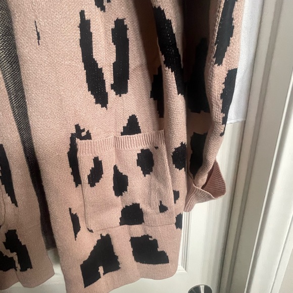 ZESICA Women's Fall Winter Long Sleeves Open Front Leopard Print Knitted Sweater - Picture 3 of 4